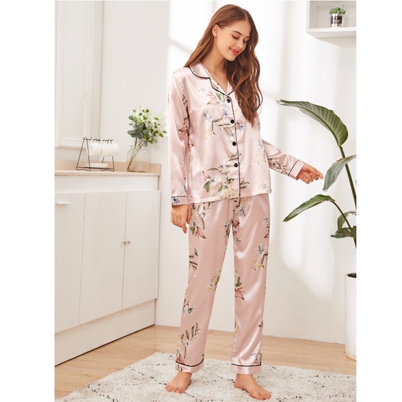 Satin Pink Floral 2 Piece Pajamas Set - Picture 2 of 8